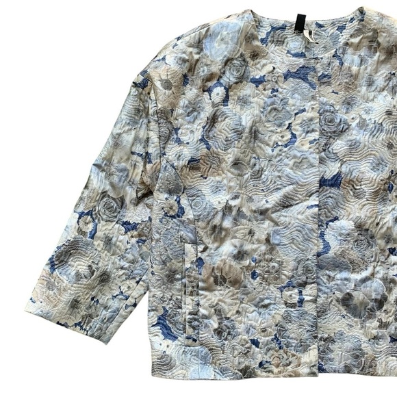 Topshop Cropped Metallic Floral Textured 3/4 Sleeve Jacket Beige Size US 4 - Picture 3 of 8